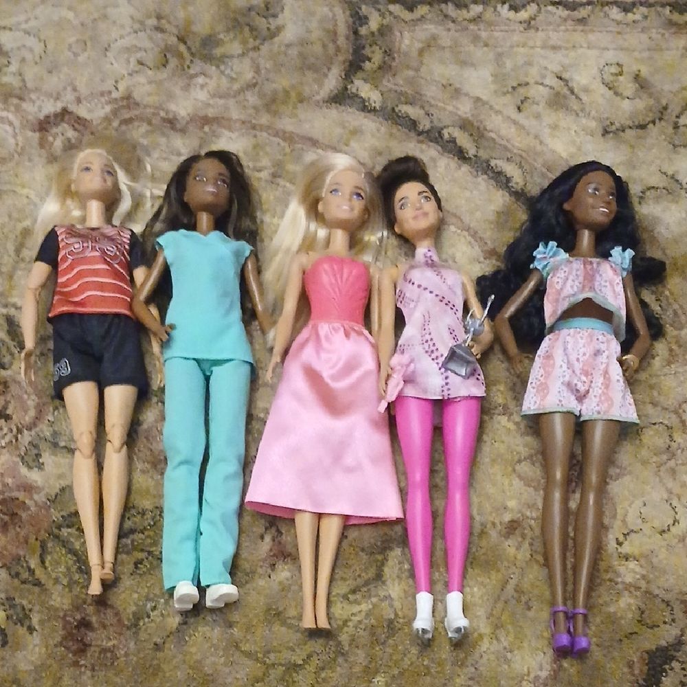 Barbies 